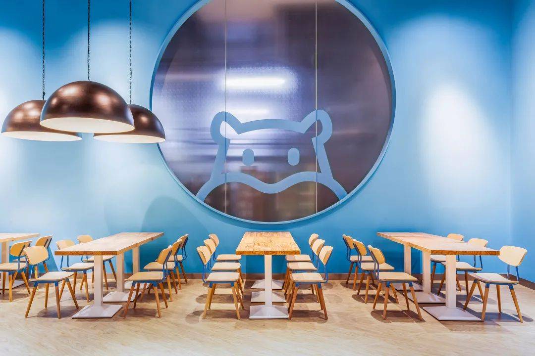 龙胜阿里巴巴盒马机器人餐厅，打造未来概念的餐饮空间设计